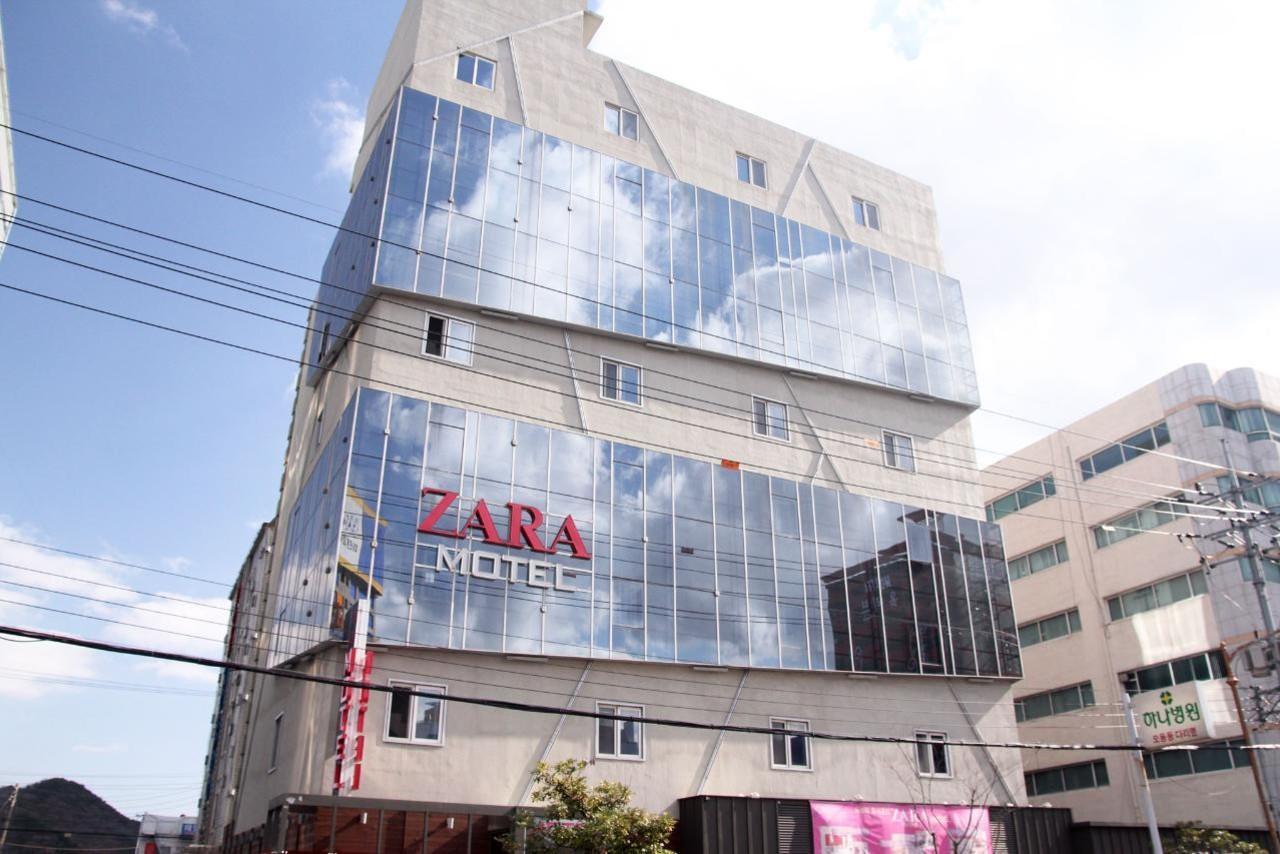 Hotel Zara Чханвон Екстер'єр фото