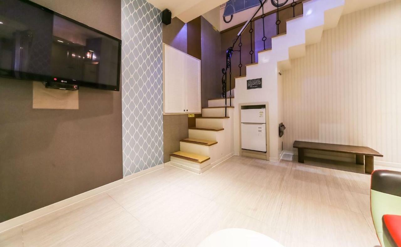 Hotel Zara Чханвон Екстер'єр фото
