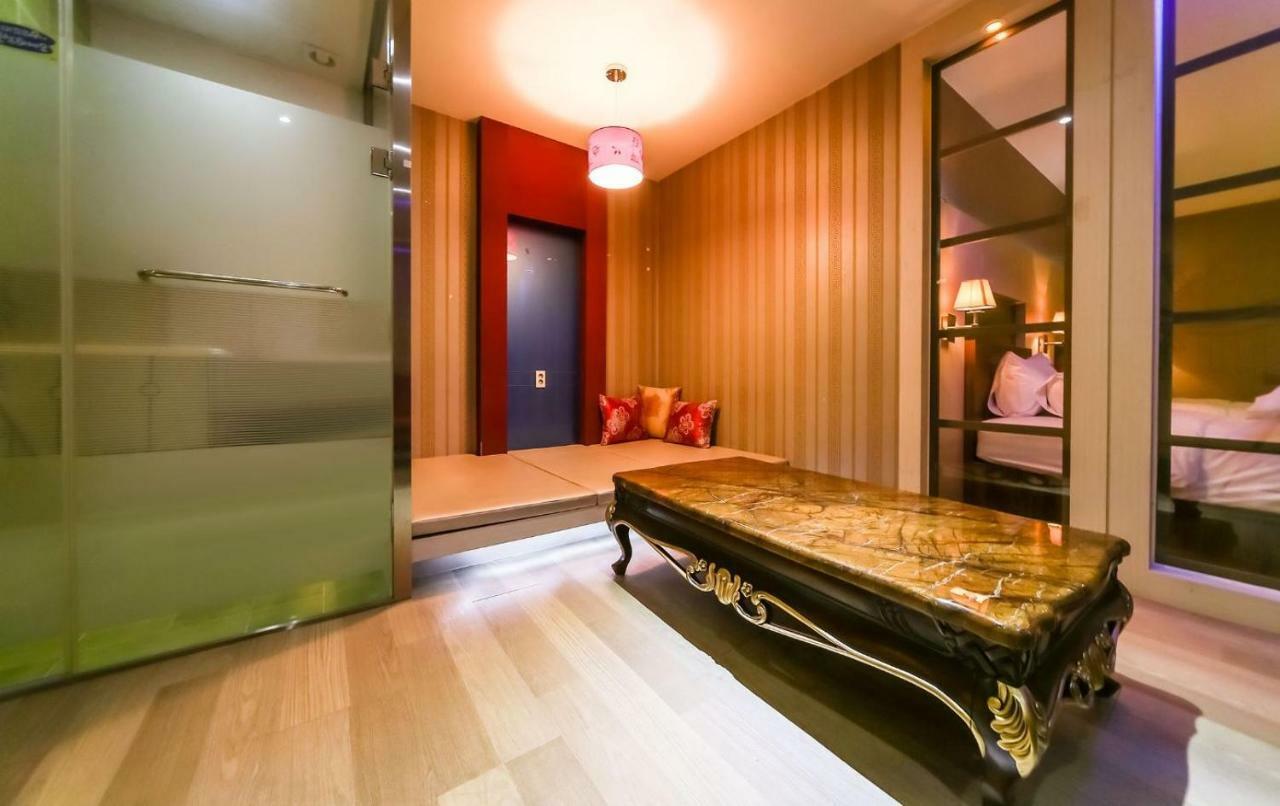 Hotel Zara Чханвон Екстер'єр фото