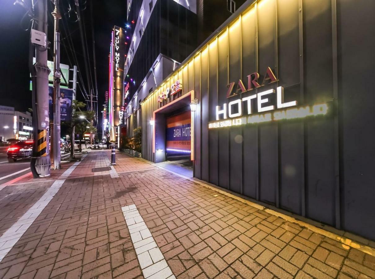 Hotel Zara Чханвон Екстер'єр фото